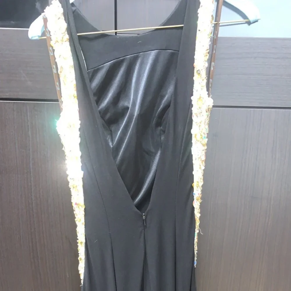 Dress - Picture 6 of 6